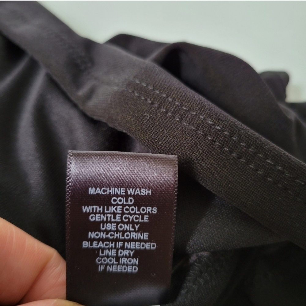 TORRID Like New Sleeveless Top Lace Detailing Sz 5/5X - Picture 9 of 12